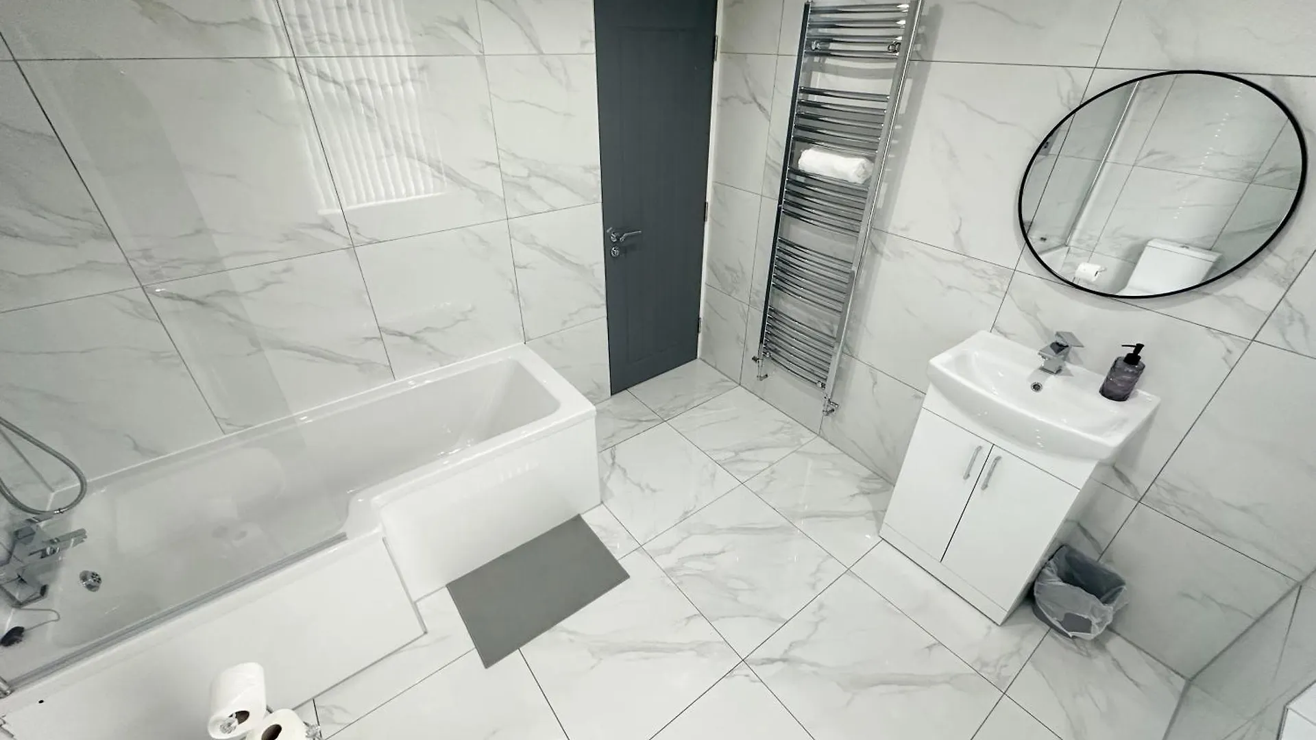 Modern & Spacious, 4 Bedroom , 9Ppl Free Wifi & Parking Liverpool United Kingdom